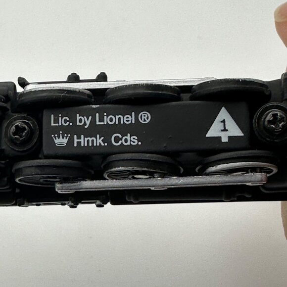 Hallmark Keepsake 700E Hudson Steam Locomotive 1996 Lionel Train in box Ornament - Picture 5 of 7